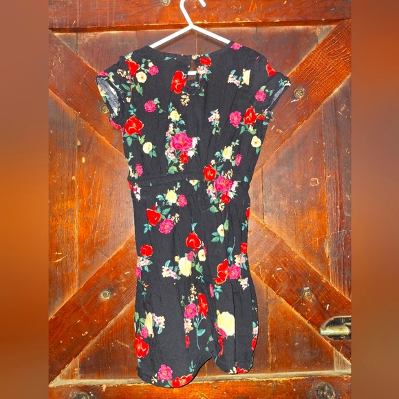 🍀3/15 Floral Black Dress - Picture 5 of 6